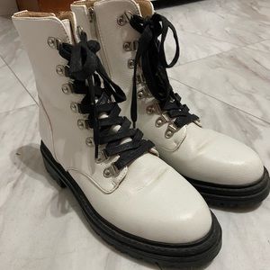 raid white combat books UK size 7